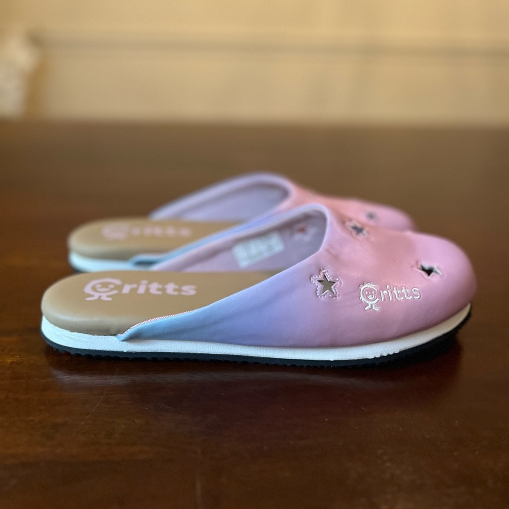 Flip Critts Clog In Unicorn Memory Foam Vibram Ou… - image 3